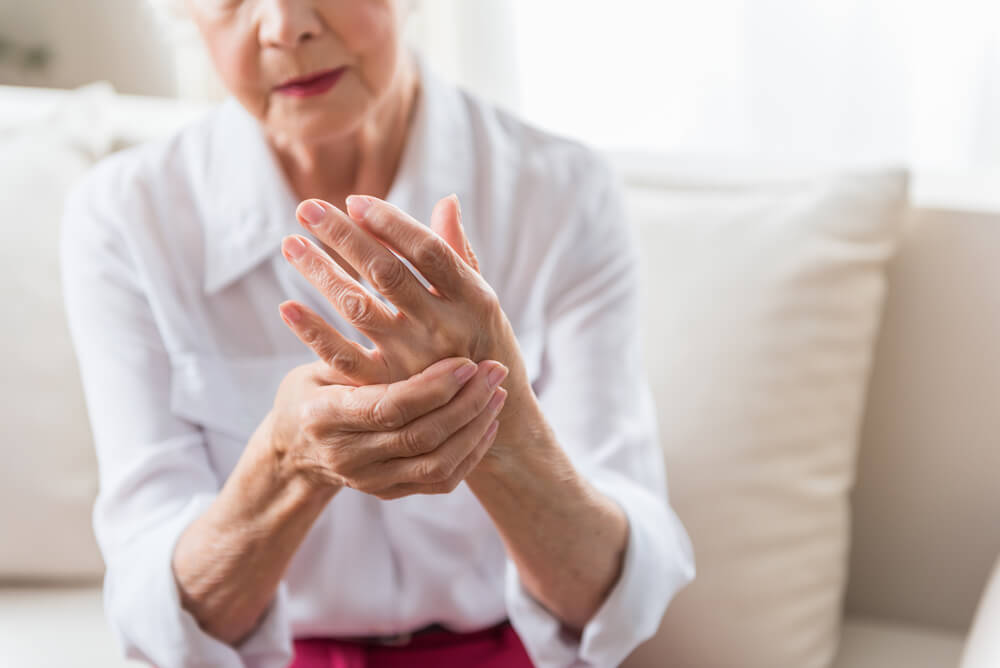 Arthritis vs. Normal Joint Pain: How to Tell the Difference