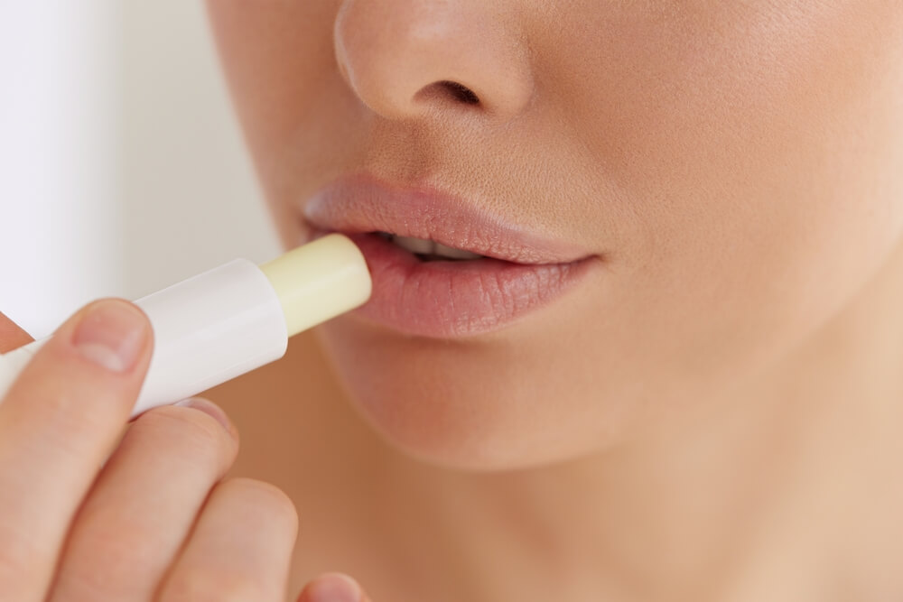 How to Choose the Right Lip Care Products for Winter